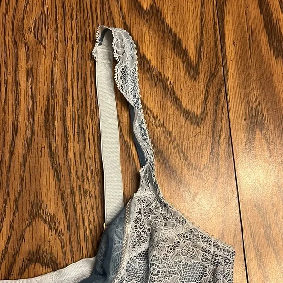 Delicate lacey blue bralette, 32FF